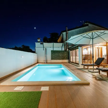 Mareta With Pool