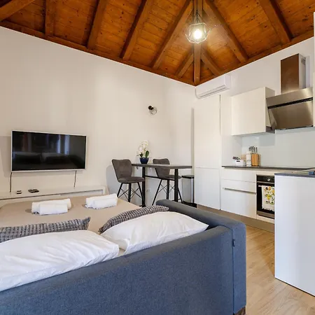 Mareta With Pool Ferienhaus Privlaka (Zadar)