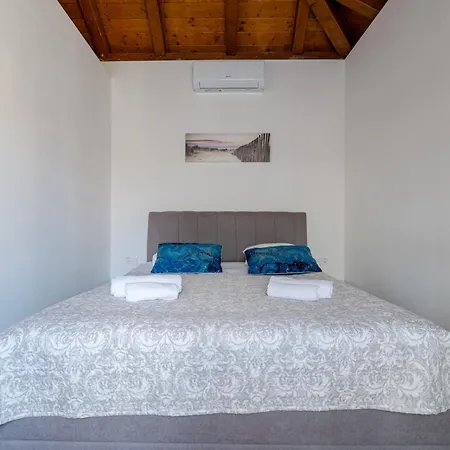 Ferienhaus Mareta With Pool