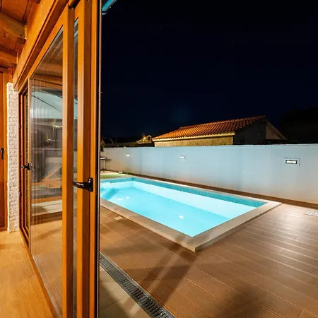 Mareta With Pool *